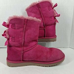 UGG Bailey Bow II Pink Suede Sheepskin Boots Womens 8 1002954